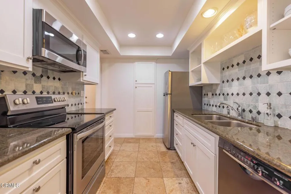 1001 Creekside Way #D Ojai, CA 93023
