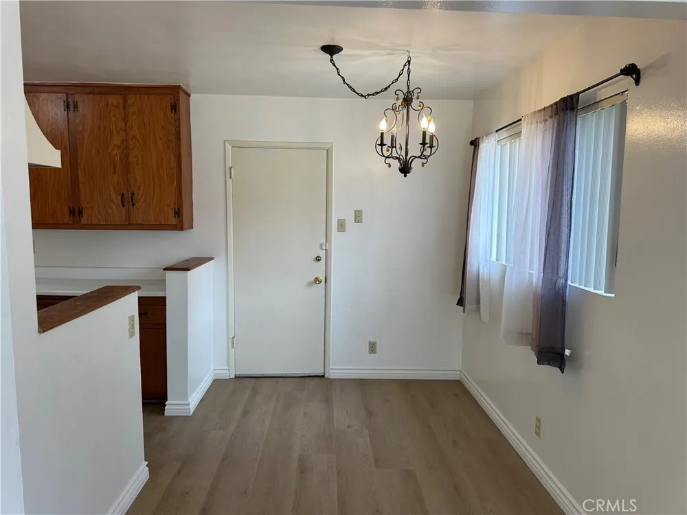 6237 Oak Temple City, CA 91780