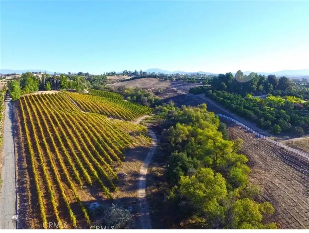39850 Kapalua Way Temecula, CA 92592