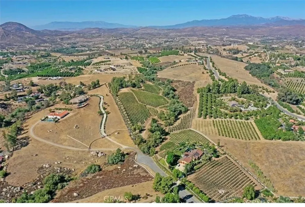 39850 Kapalua Way Temecula, CA 92592