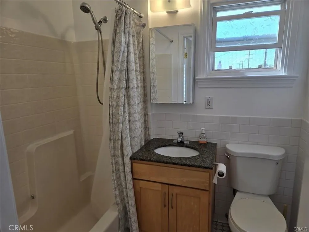 615 Wildrose #C Monrovia, CA 91016