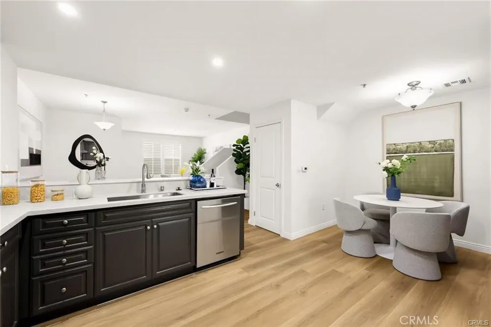 68 E Bay State Street #3G Alhambra, CA 91801