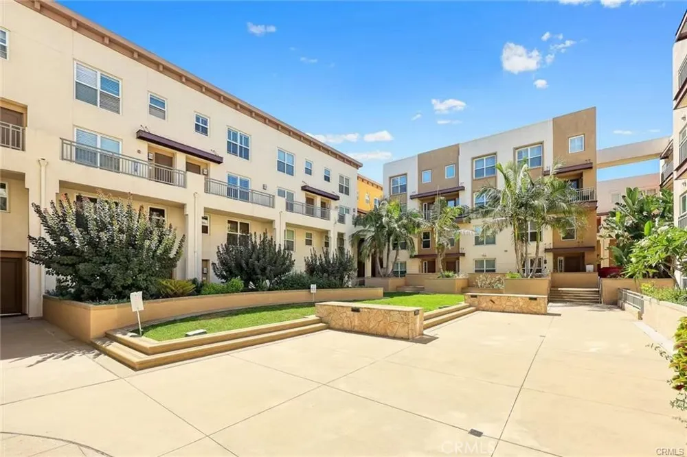 68 E Bay State Street #3G Alhambra, CA 91801