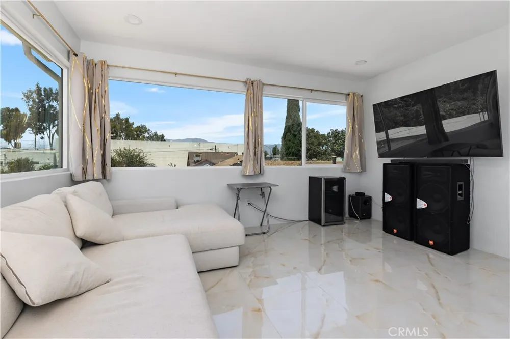 2727 Walnut Grove Avenue Rosemead, CA 91770