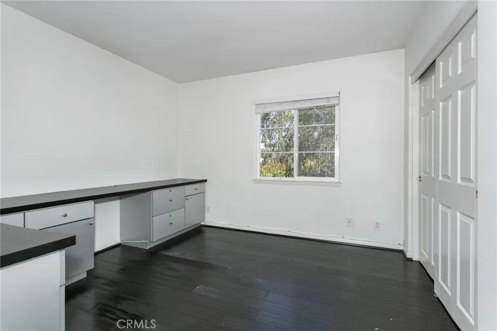 1175 Corte Riviera Camarillo, CA 93010