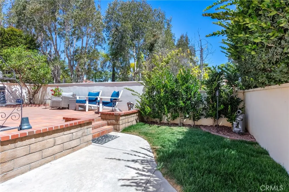 1175 Corte Riviera Camarillo, CA 93010