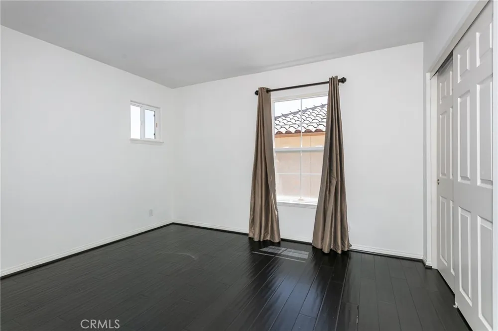 1175 Corte Riviera Camarillo, CA 93010