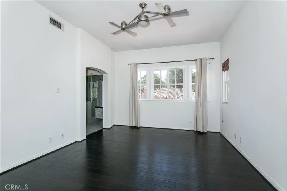 1175 Corte Riviera Camarillo, CA 93010