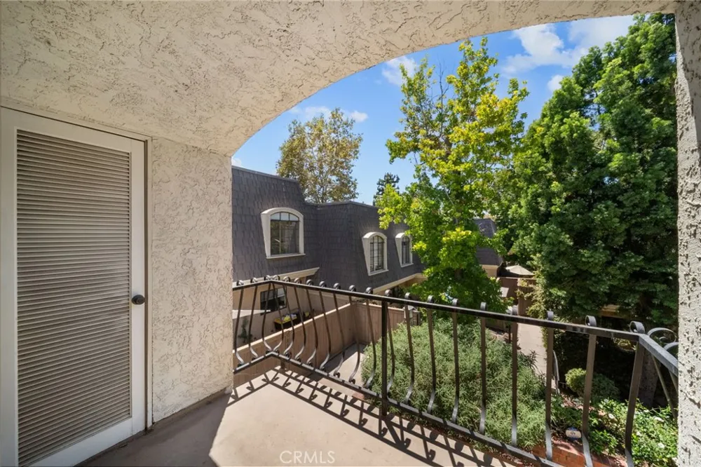 612 Wilcox Avenue Los Angeles, CA 90004