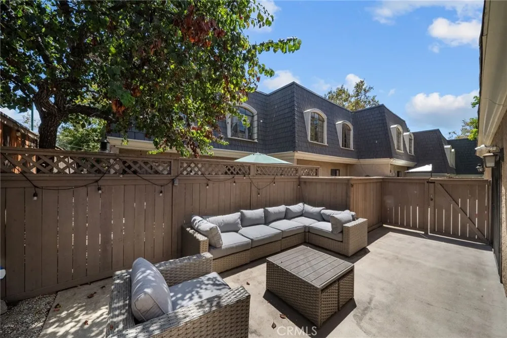 612 Wilcox Avenue Los Angeles, CA 90004