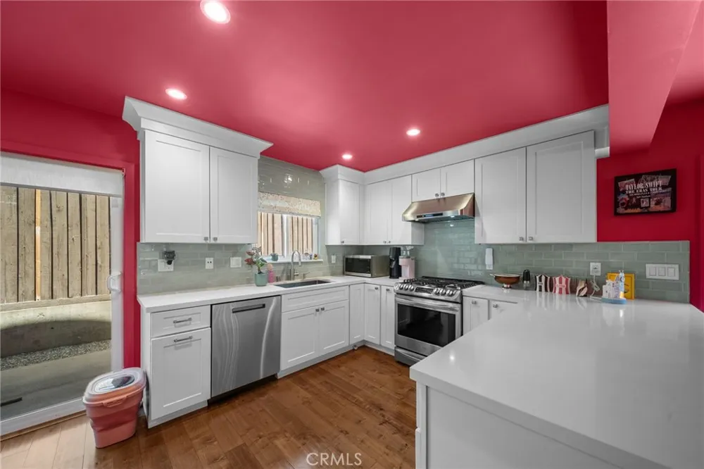 612 Wilcox Avenue Los Angeles, CA 90004