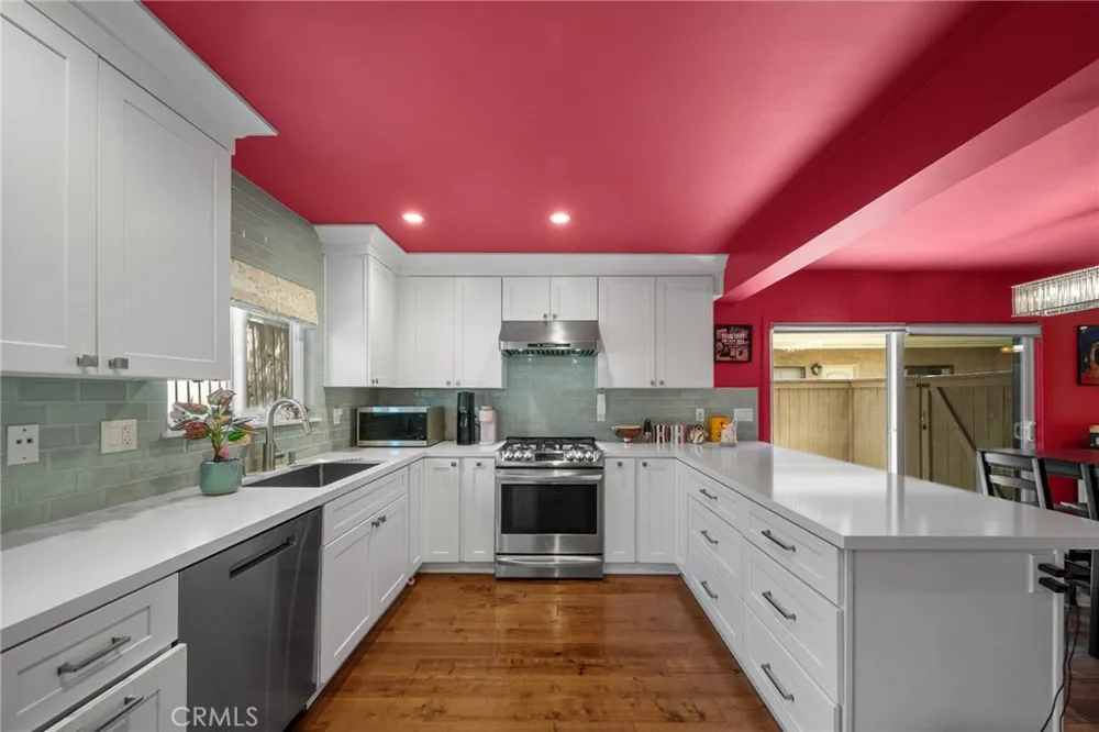 612 Wilcox Avenue Los Angeles, CA 90004