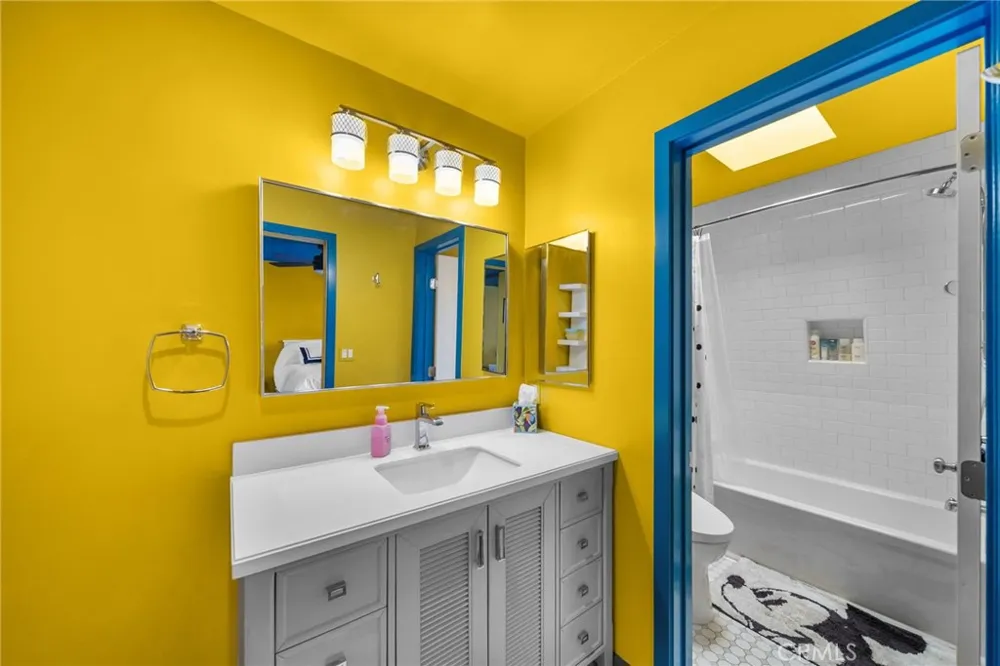 612 Wilcox Avenue Los Angeles, CA 90004
