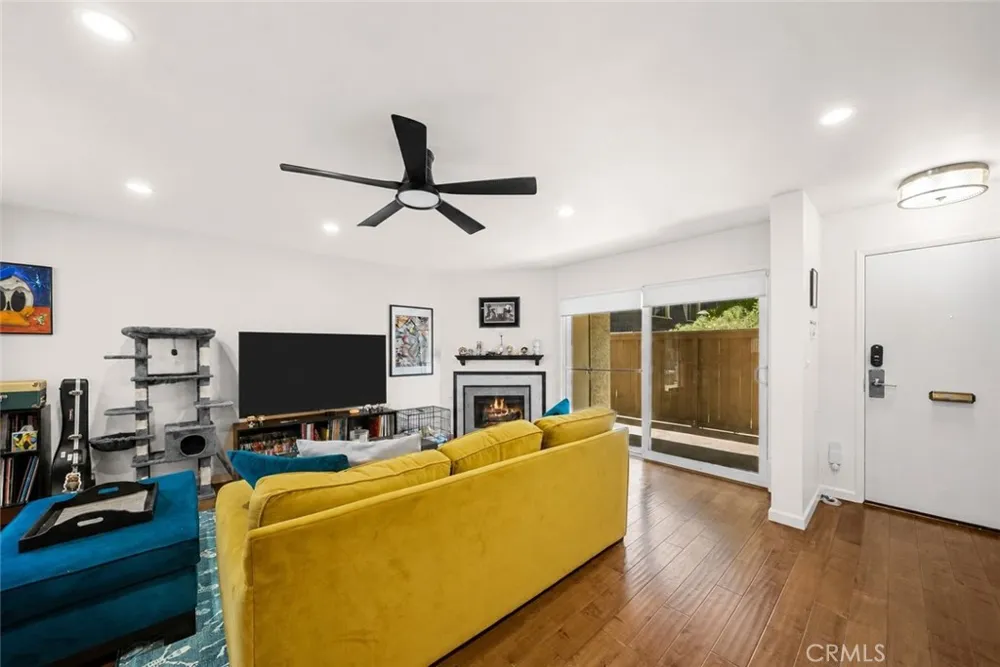 612 Wilcox Avenue Los Angeles, CA 90004