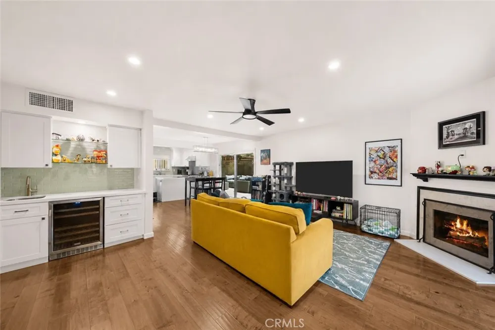 612 Wilcox Avenue Los Angeles, CA 90004