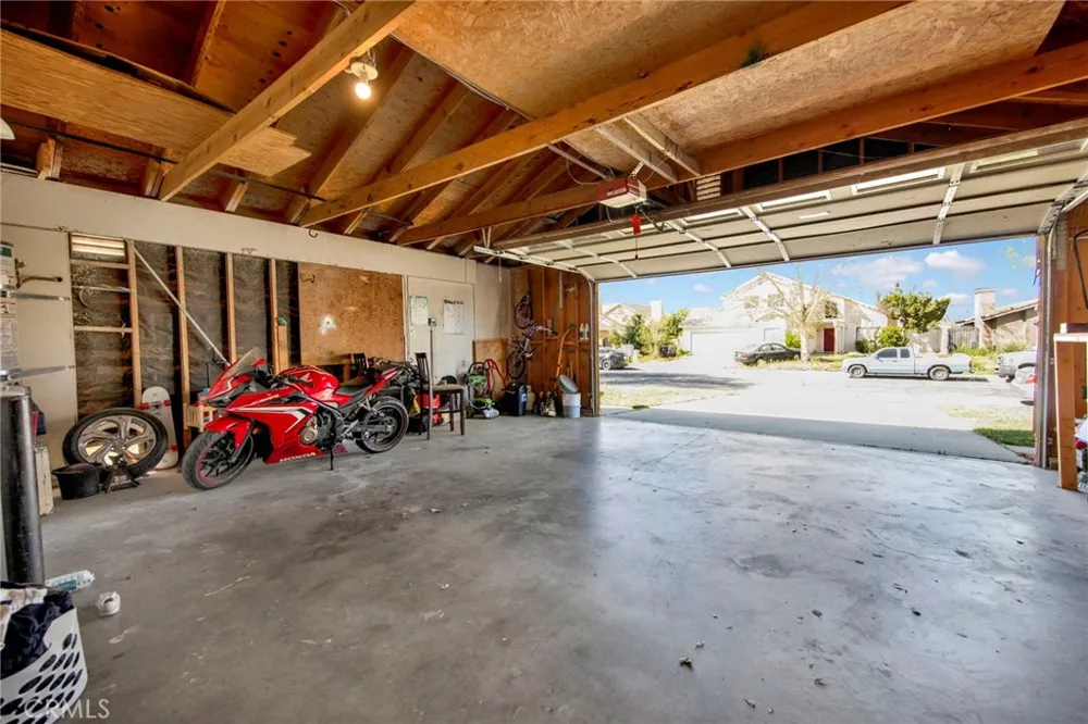43730 San Francisco Lancaster, CA 93535