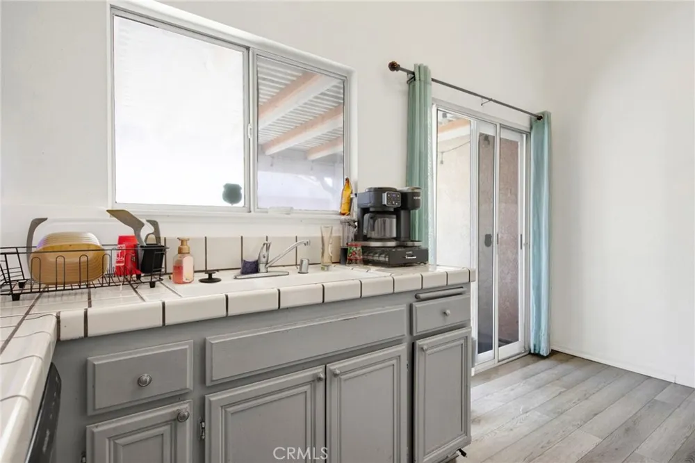 43730 San Francisco Lancaster, CA 93535