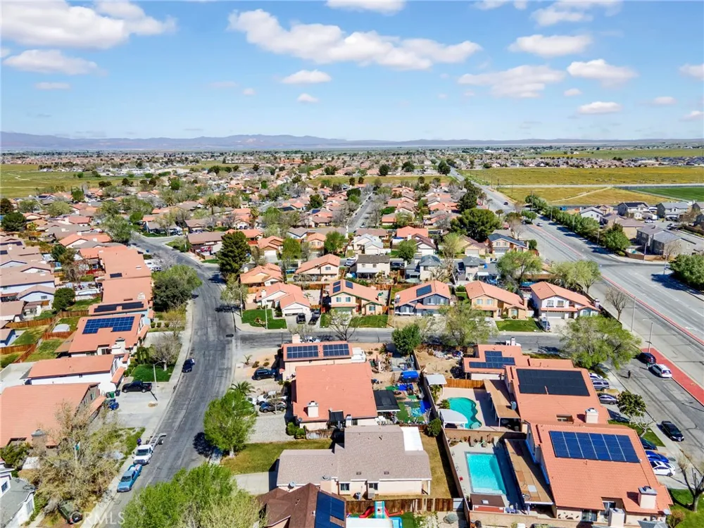 43730 San Francisco Lancaster, CA 93535