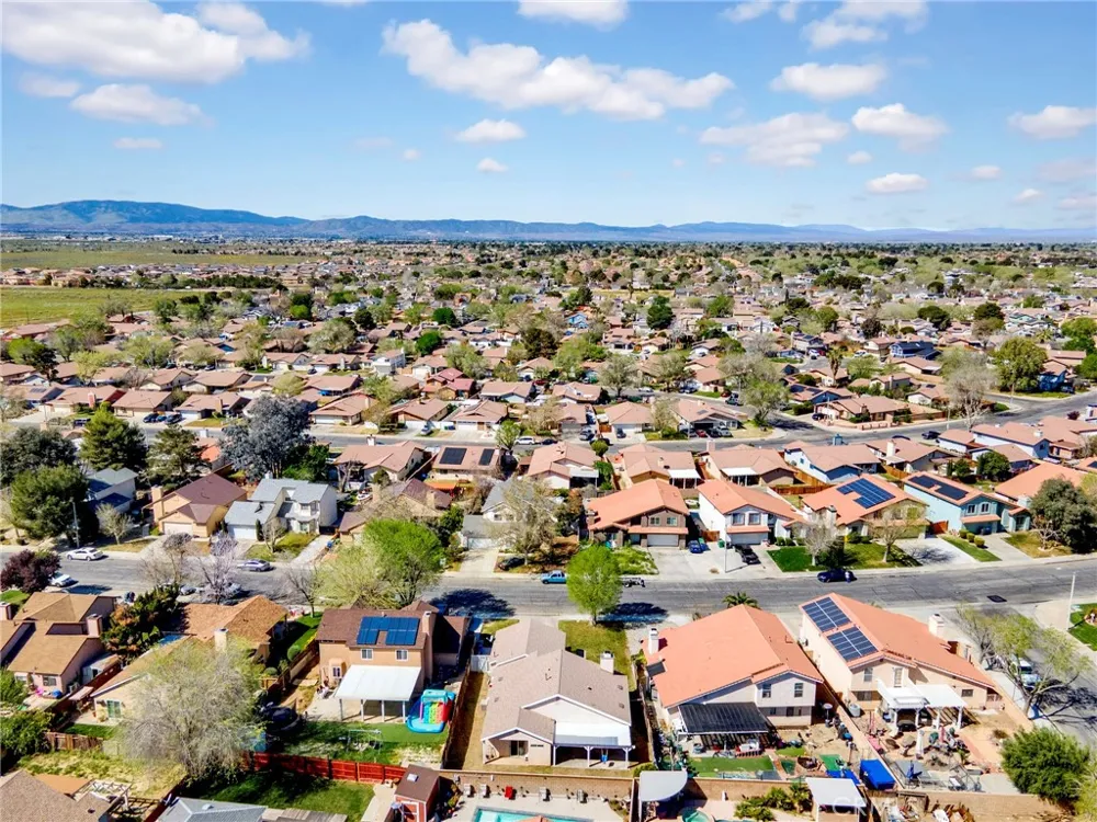 43730 San Francisco Lancaster, CA 93535