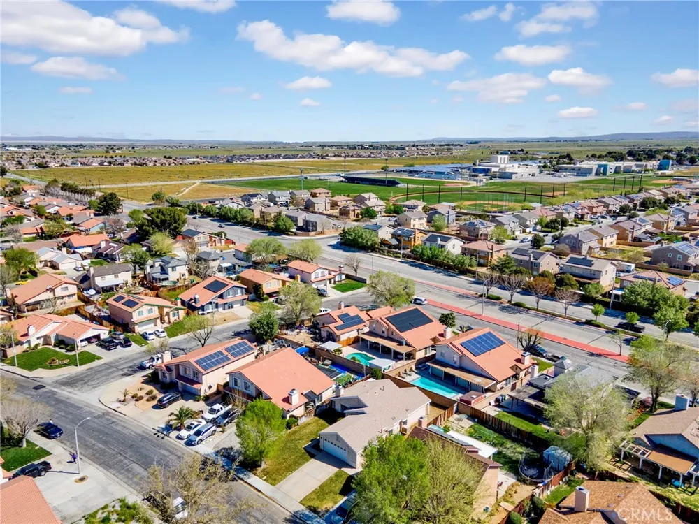 43730 San Francisco Lancaster, CA 93535