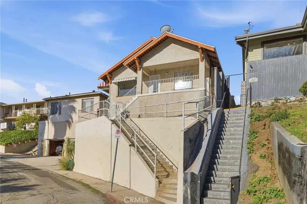 2239 W Sunset Boulevard Los Angeles, CA 90026