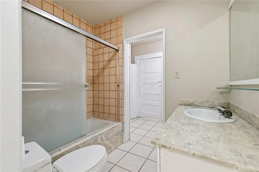 2239 W Sunset Boulevard Los Angeles, CA 90026