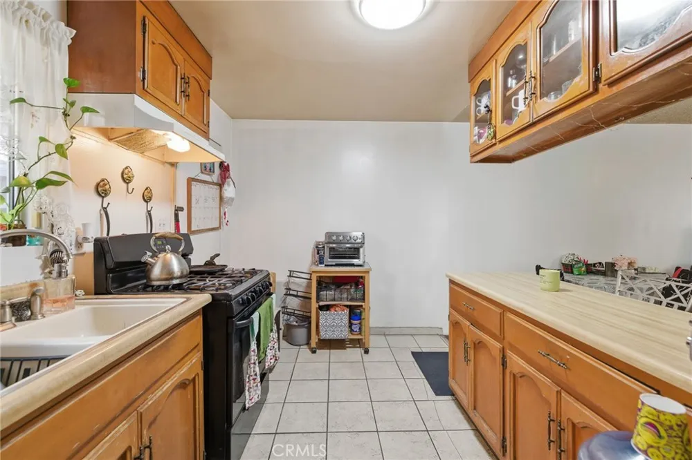 2239 W Sunset Boulevard Los Angeles, CA 90026
