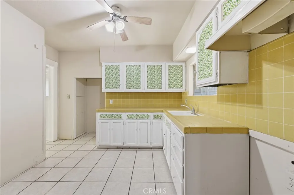 2239 W Sunset Boulevard Los Angeles, CA 90026