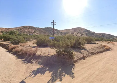 32100 Hughes Canyon
