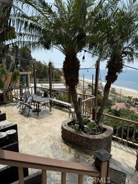 17614 Posetano Road Los Angeles, CA 90272