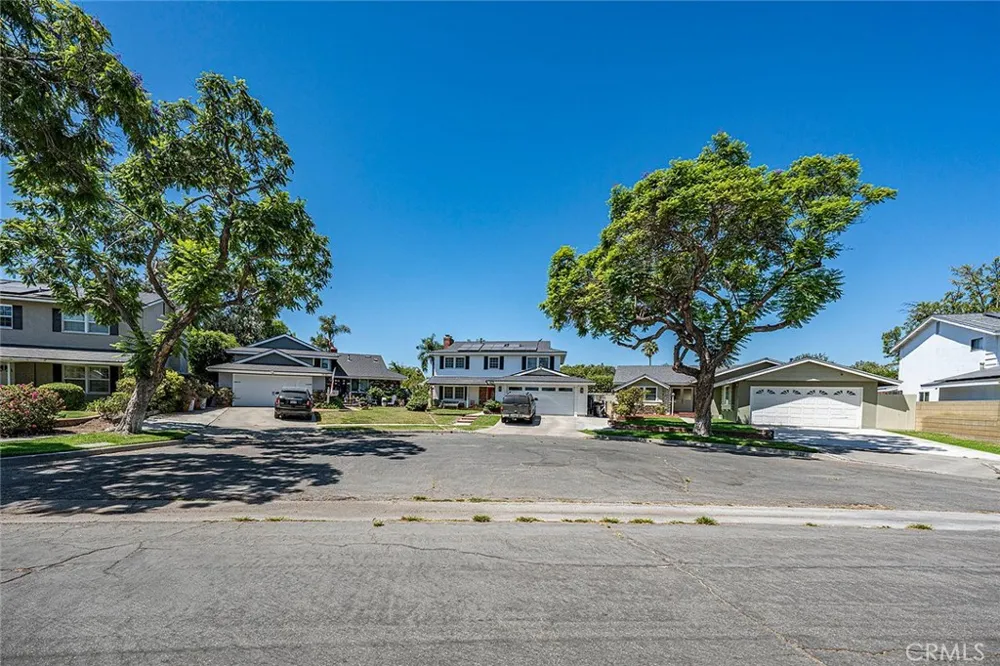 7820 E Ritchie Street Long Beach, CA 90808