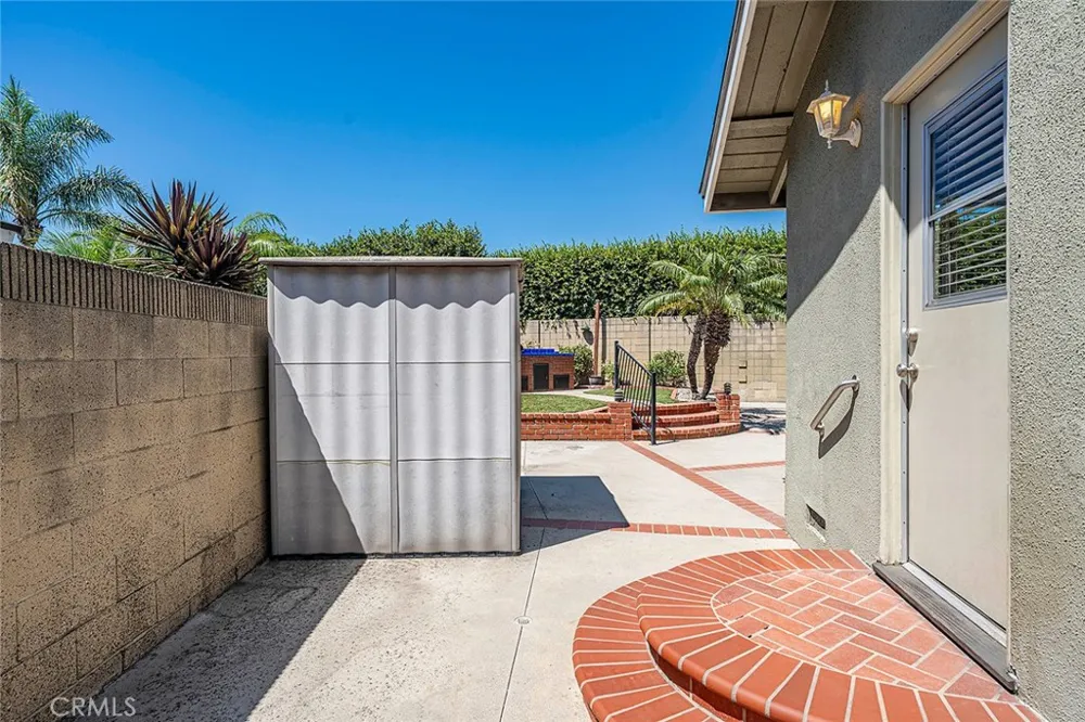 7820 E Ritchie Street Long Beach, CA 90808