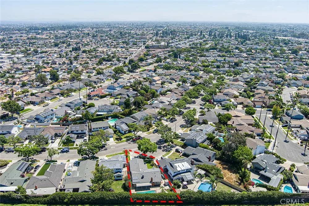 7820 E Ritchie Street Long Beach, CA 90808