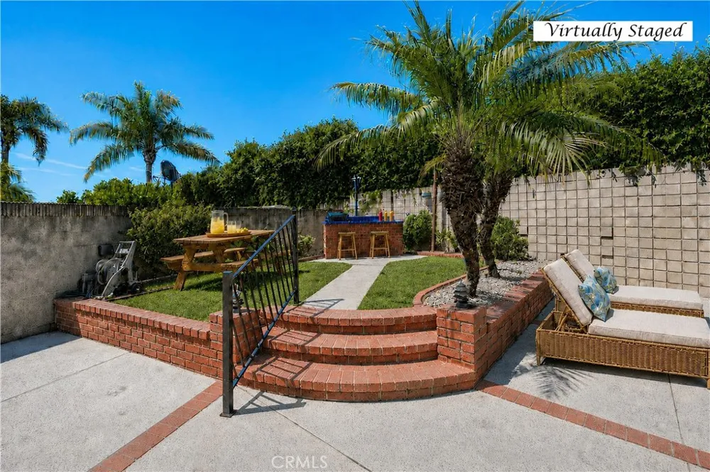 7820 E Ritchie Street Long Beach, CA 90808