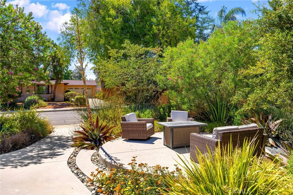 480 Converse Avenue Claremont, CA 91711