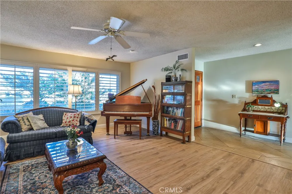 1545 Seneca Place Claremont, CA 91711