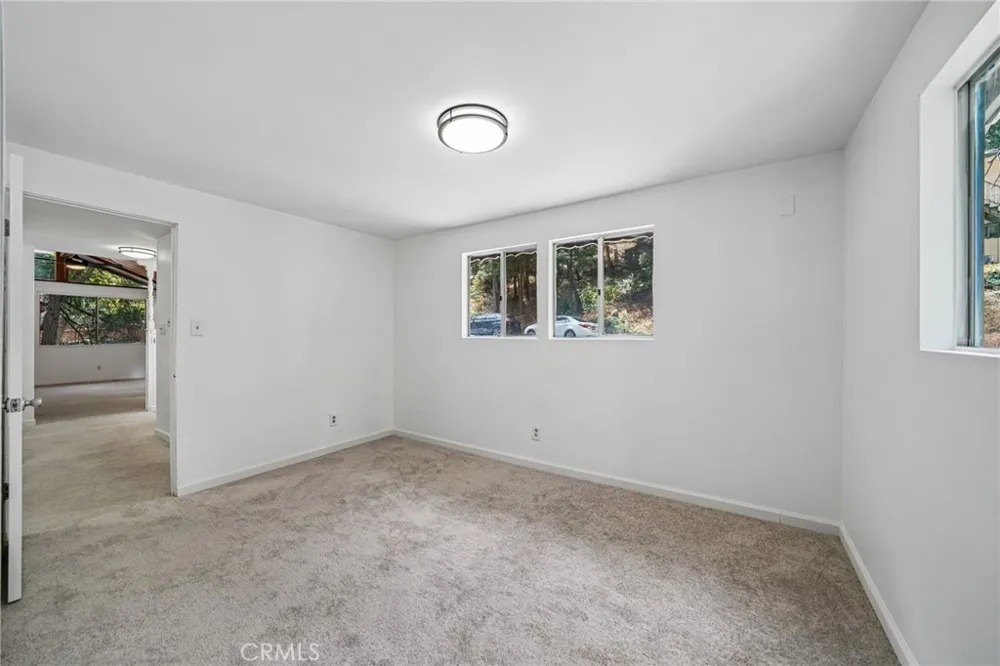 24978 Faulhorn Crestline, CA 92325