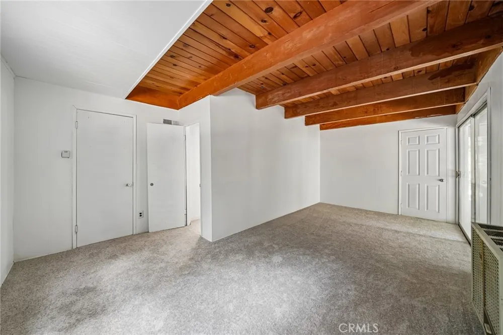 24978 Faulhorn Crestline, CA 92325