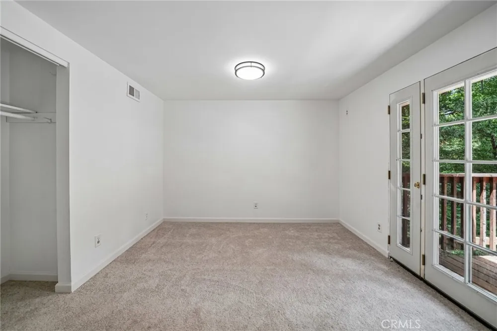 24978 Faulhorn Crestline, CA 92325