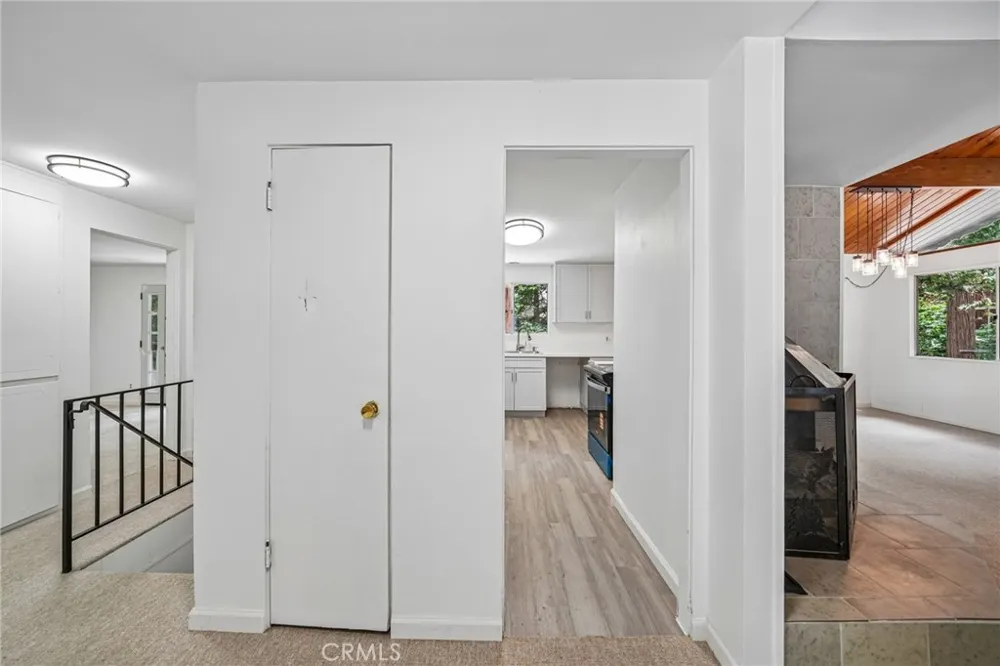 24978 Faulhorn Crestline, CA 92325