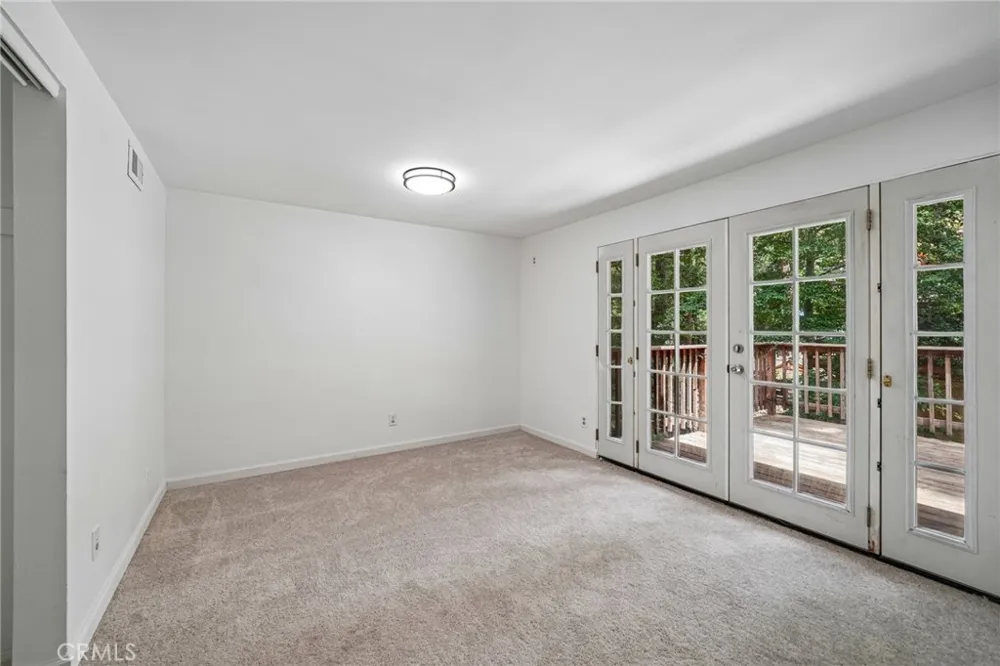 24978 Faulhorn Crestline, CA 92325