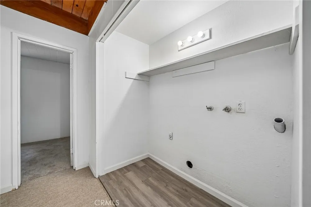 24978 Faulhorn Crestline, CA 92325