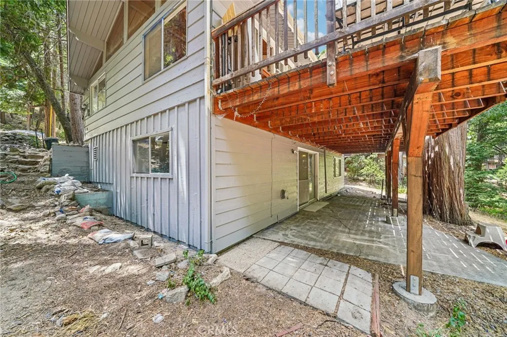 24978 Faulhorn Crestline, CA 92325