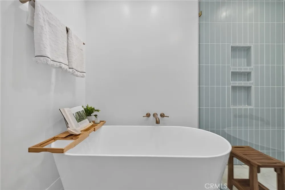 722 Royce St. Altadena, CA 91001