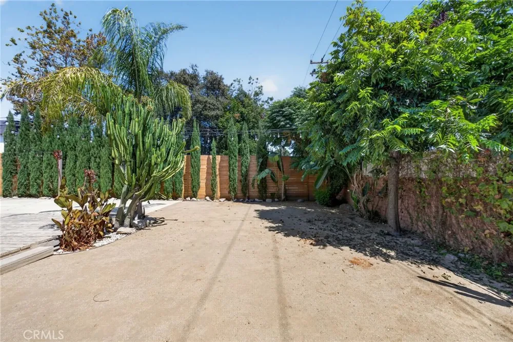 722 Royce St. Altadena, CA 91001