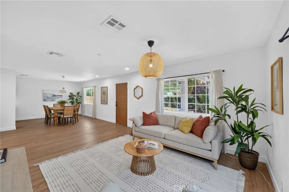 722 Royce St. Altadena, CA 91001