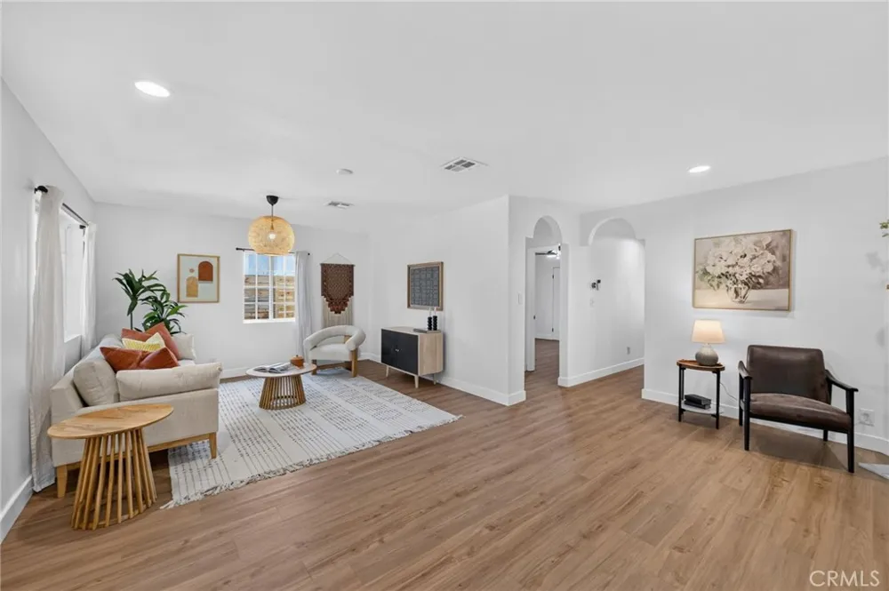 722 Royce St. Altadena, CA 91001