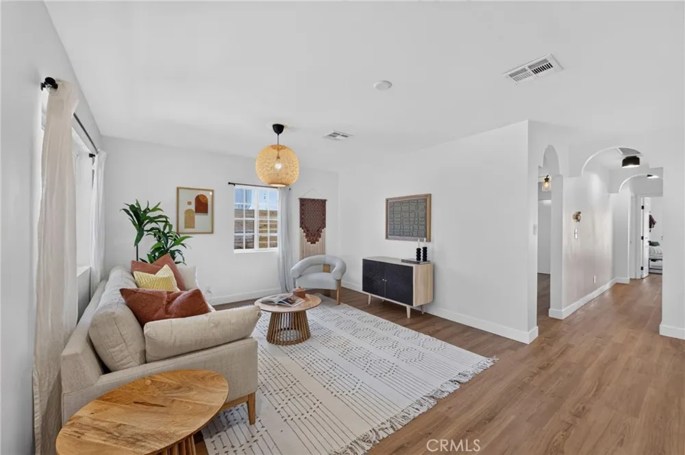 722 Royce St. Altadena, CA 91001