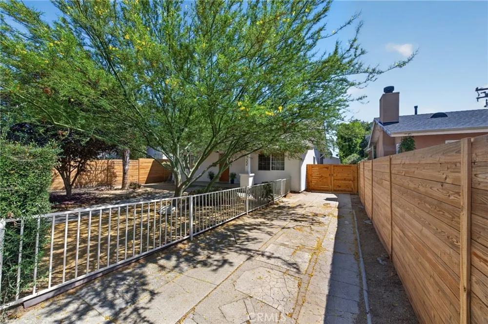 722 Royce St. Altadena, CA 91001