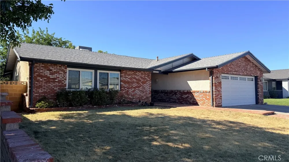 39254 Willowvale Palmdale, CA 93551